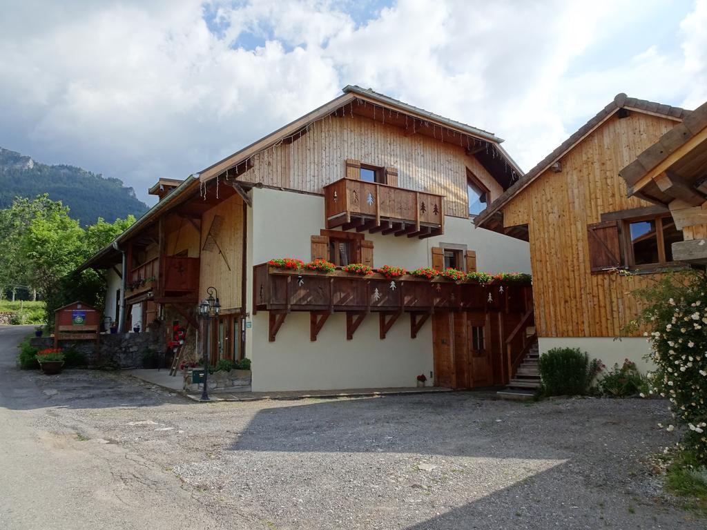 Bed and Breakfast Les Balcons Du Leman Thollon-les-Memises Exterior foto