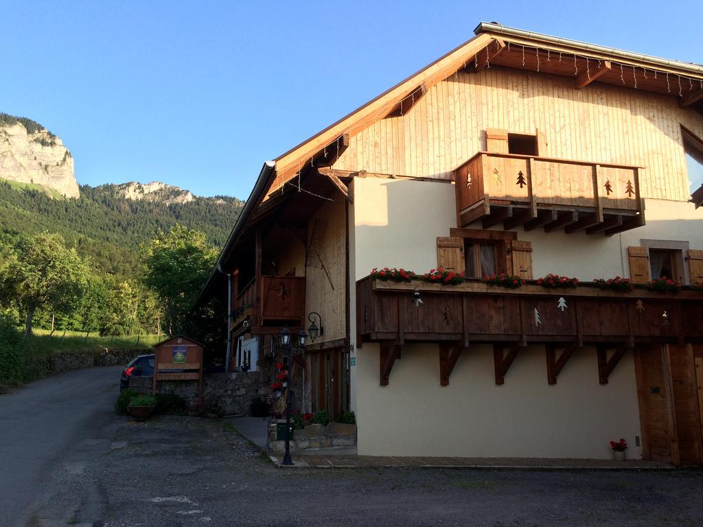 Bed and Breakfast Les Balcons Du Leman Thollon-les-Memises Exterior foto