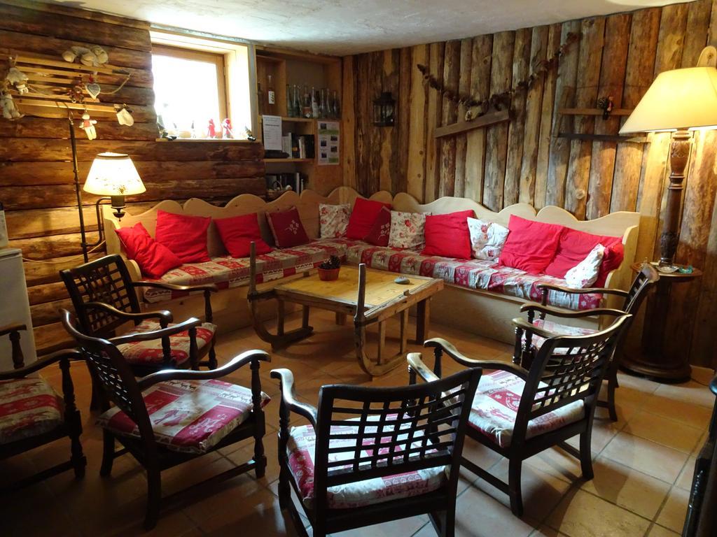 Bed and Breakfast Les Balcons Du Leman Thollon-les-Memises Exterior foto
