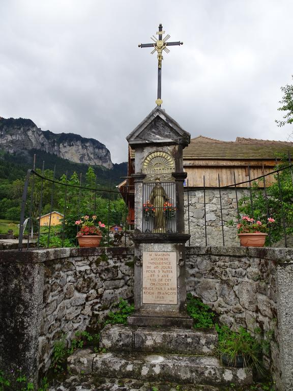 Bed and Breakfast Les Balcons Du Leman Thollon-les-Memises Exterior foto