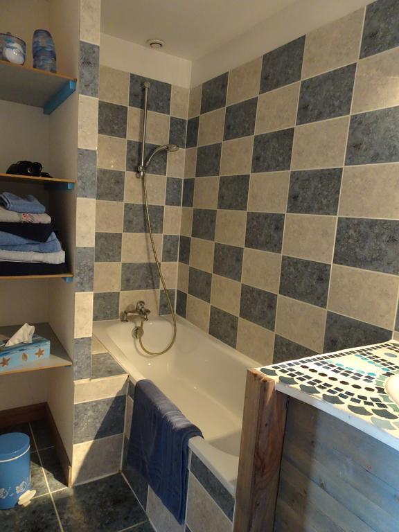 Bed and Breakfast Les Balcons Du Leman Thollon-les-Memises Exterior foto