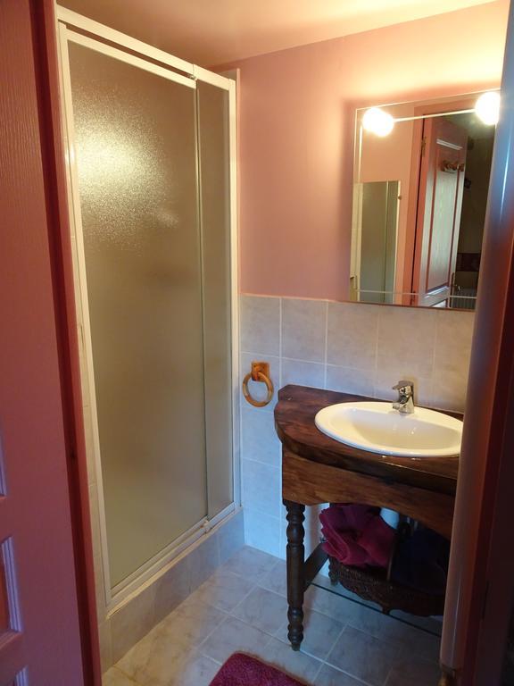 Bed and Breakfast Les Balcons Du Leman Thollon-les-Memises Exterior foto